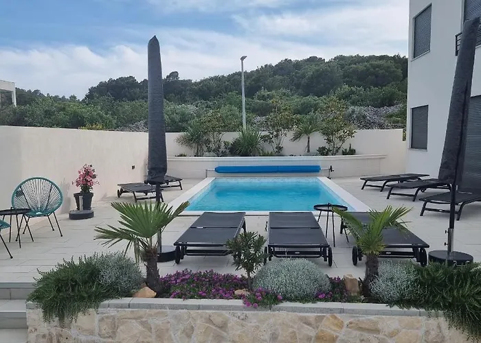 Bella Vista