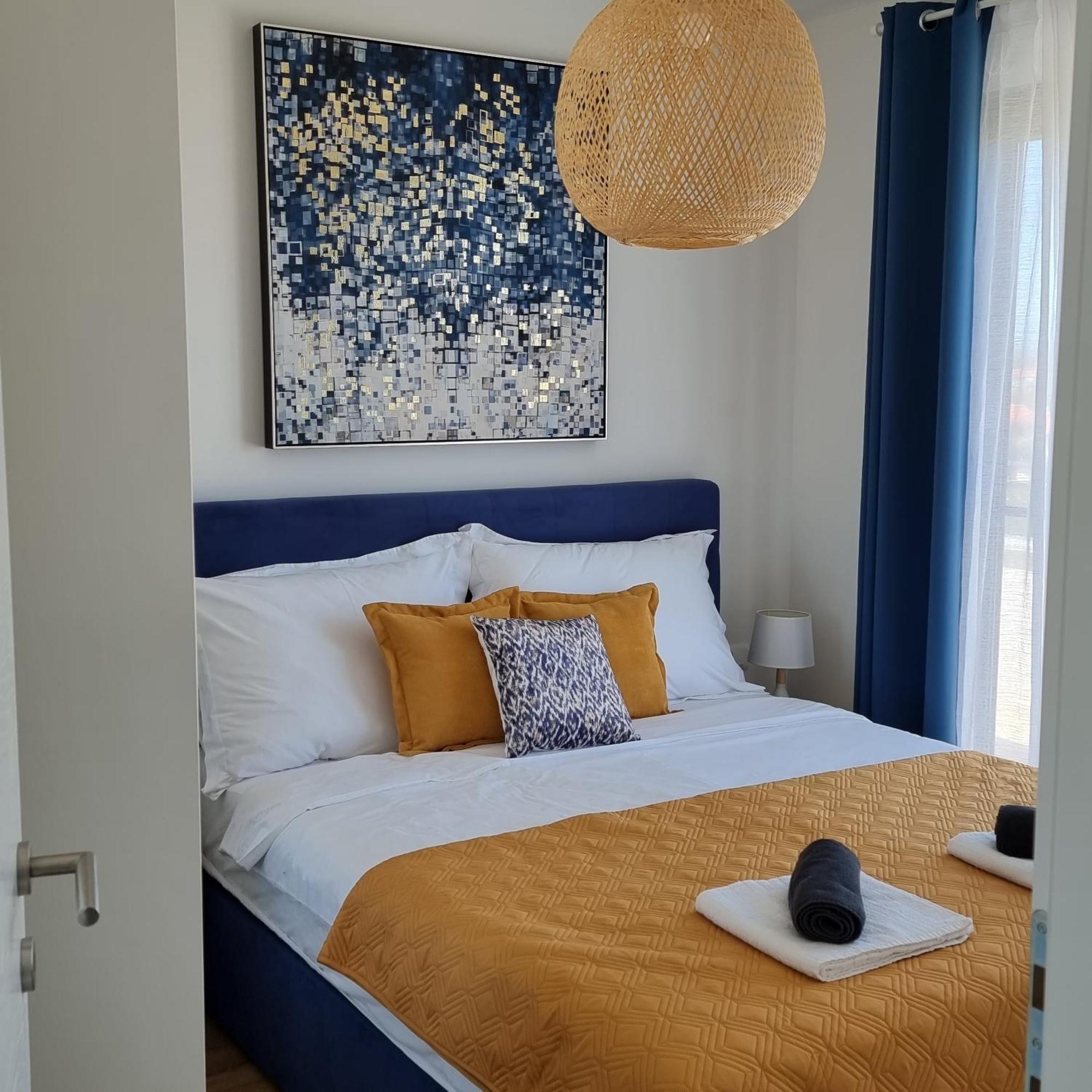 Bella Vista Apartment *